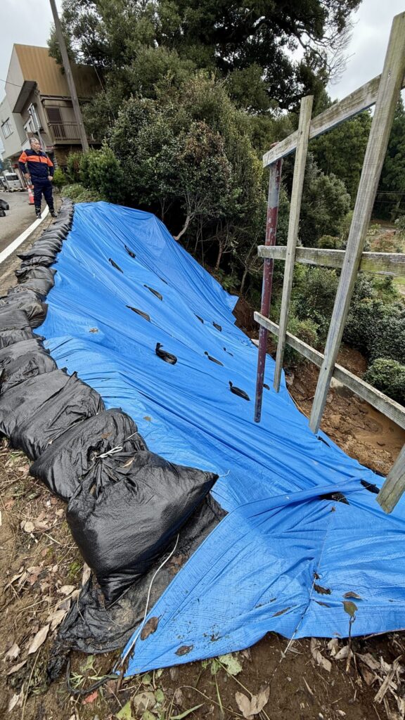 台風25号土砂災害の現場を視察